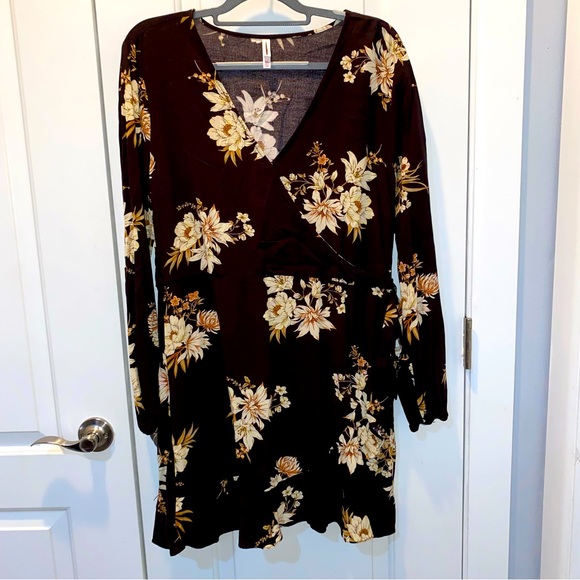 Xhilaration Dresses & Skirts - Xhilaration dark Brown flower wrap dress - XXL